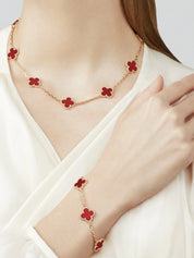 Van Cleef & Arpels Vintage Alhambra bracelet, 5 motifs 18K yellow gold, Carnelian