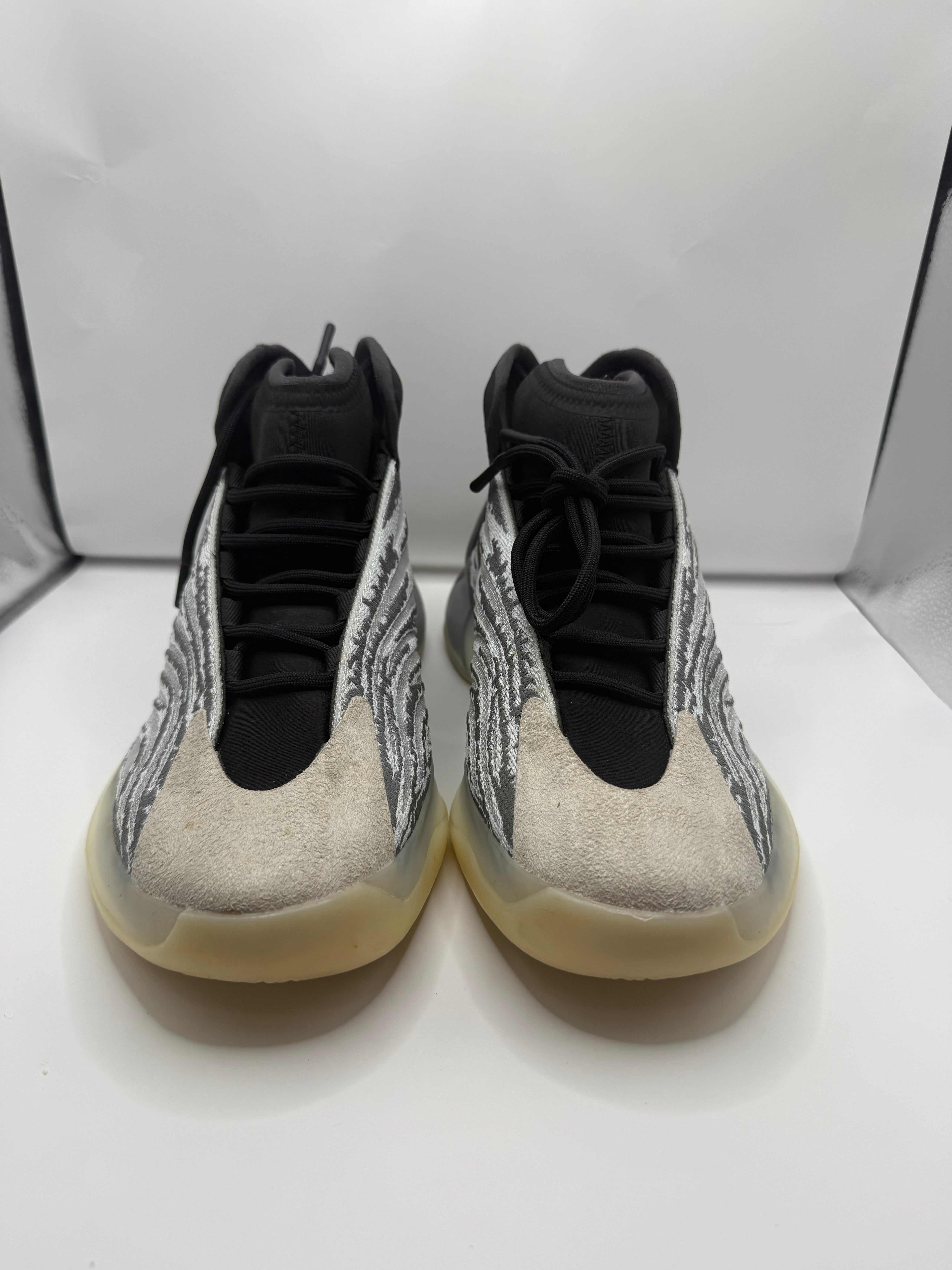 Adidas Yeezy QNTM Lifestyle Model (USED) - Size 11