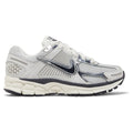 Nike Zoom Vomero 5 Photon Dust Argento Metallico (Per Donna)