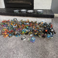 Skylanders Lot — 100+ Figurines, 4 Portails du Pouvoir, Cartes et Codes