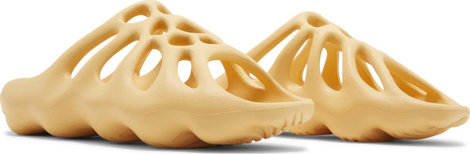 Yeezy 450 Slide Cream - Supra Sneakers